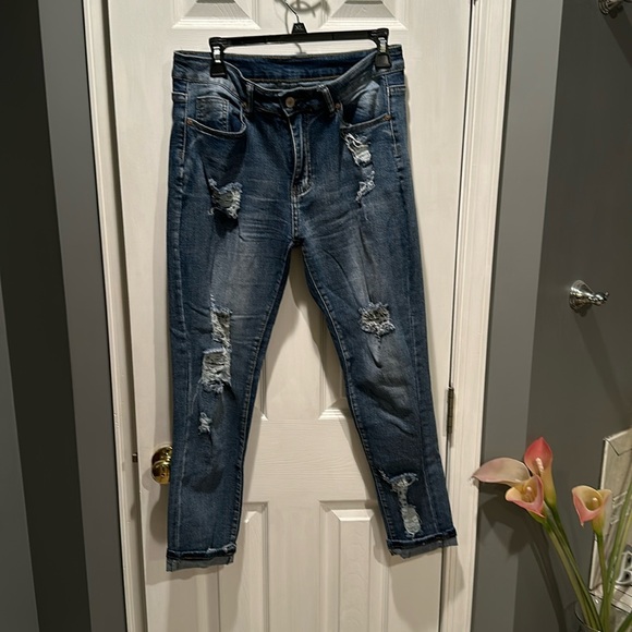 Kunmi jeans from Amazon brand new - Picture 1 of 4